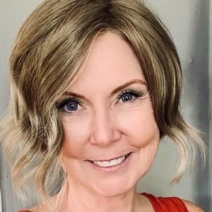 Meet your Posher, Leann